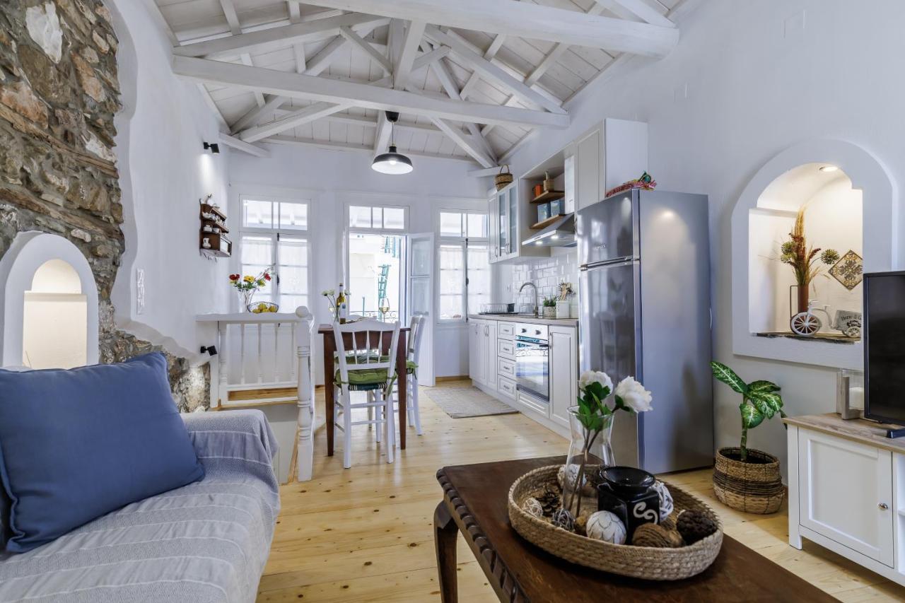 Aikaterini'S House Apartment Skopelos Town Exterior photo